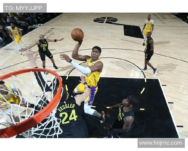 爵士客场惜败湖人，遭遇两连败——一场技战术的精彩较量