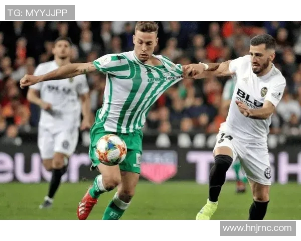 巴伦西亚引进新前锋，球队士气高涨迎战新赛季