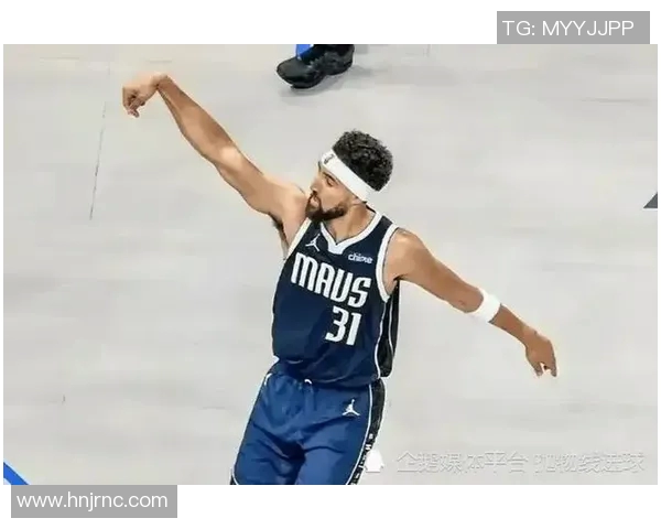 勇士力克雷霆，克雷·汤普森三分爆发，狂砍35分